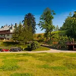 Centrum Hill Business & 3*