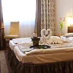 Centrum Hill Business & Ośrodek wypoczynkowy 3*