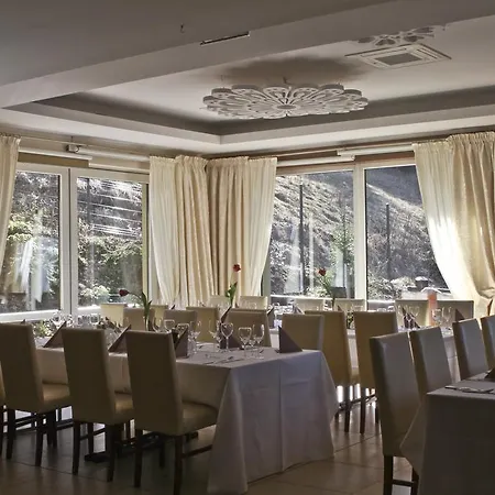 Centrum Hill Business & 리조트 3*