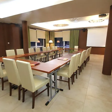 Centrum Hill Business & 3* 维斯拉