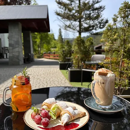 Centrum Hill Business & Θέρετρο 3*