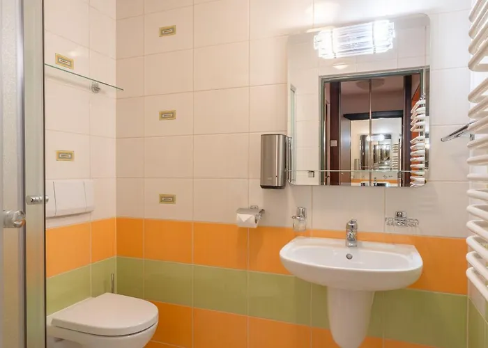 Centrum Hill Business &