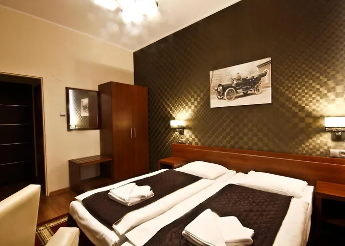 Centrum Hill Business & 3* Visla